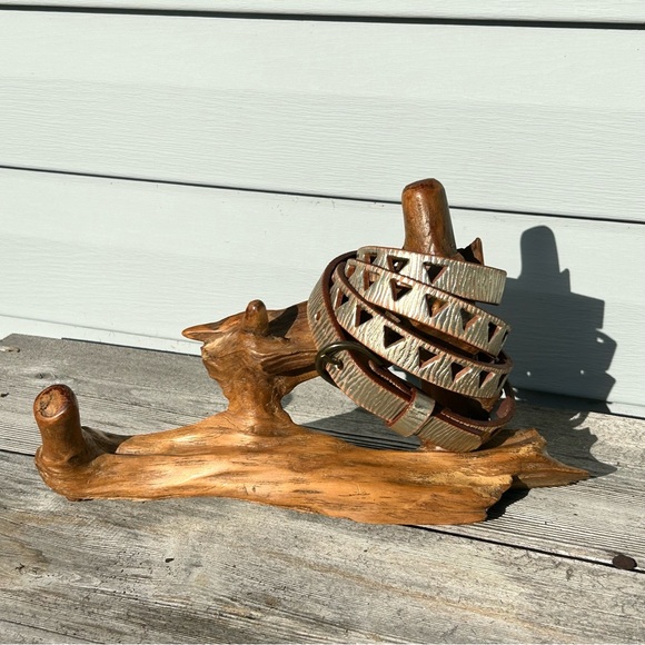 Gold Embossed Skinny Leather Belt - Picture 6 of 11